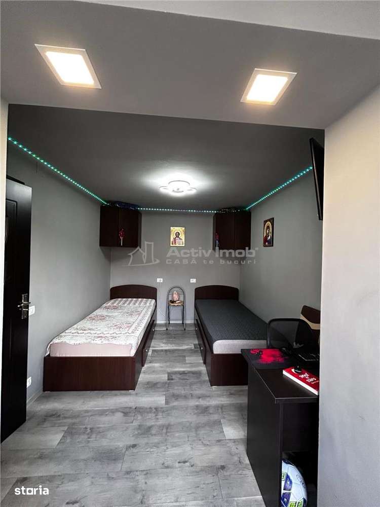 Resita, 2 Cam. Conf.2, Semidecom.,  Zona Comisariat - Imagine principală: 5/20