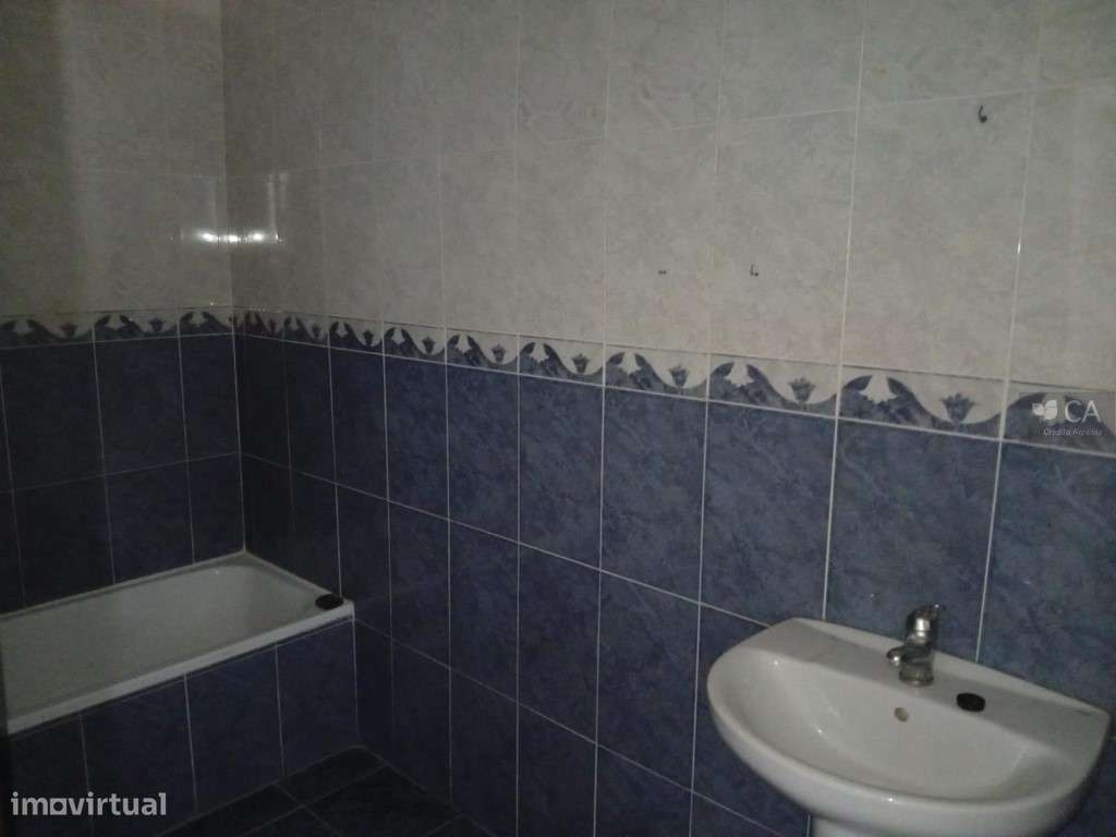 Loja para venda com 48m² no centro da freguesia de Benavila, concel... - Grande imagem: 4/5