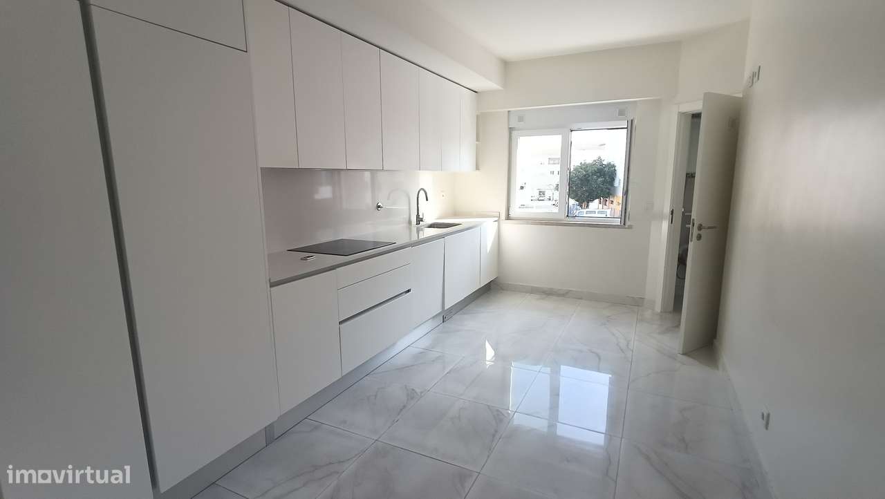 T4 Seminovo | todo equipado | Estacionamento | Varandas - Grande imagem: 5/32