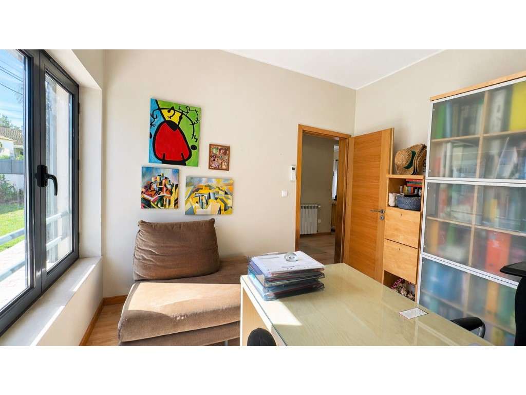Moradia T4 com Piscina, Jardim e Garagem no Pinhal Novo - Excelente...-20