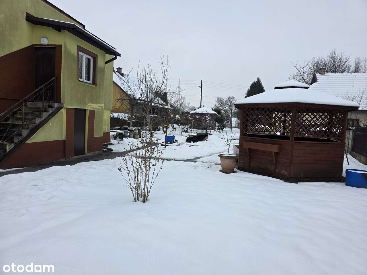 Wolnostojący dom/2poziomy 5 pokoi/ Skawina/Gaz/ kanalizacja/ prąd/woda-2