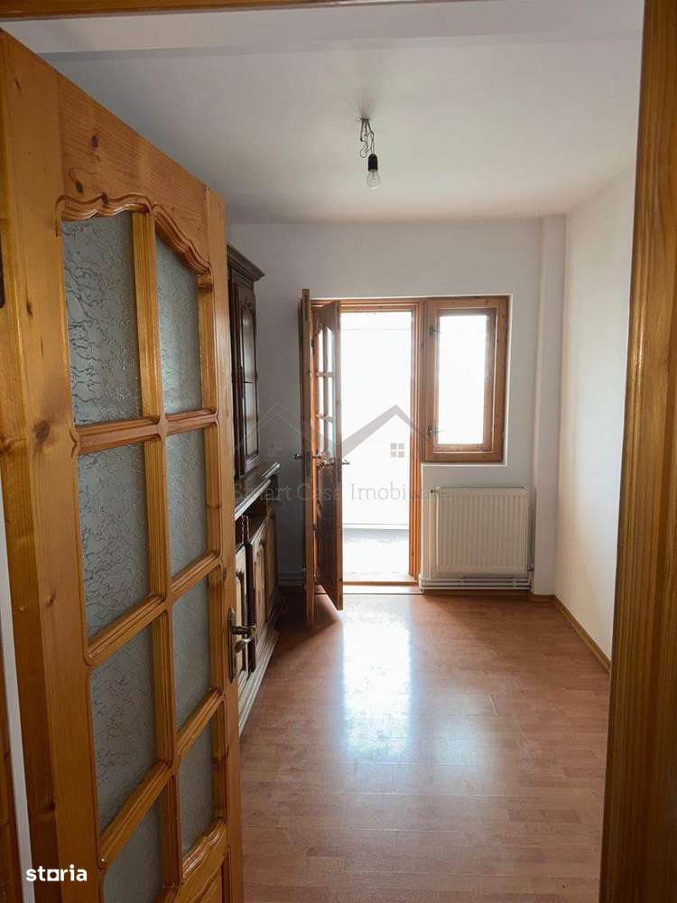 Apartament 3 camere- zona Dacia-Bicaz - Imagine principală: 3/7
