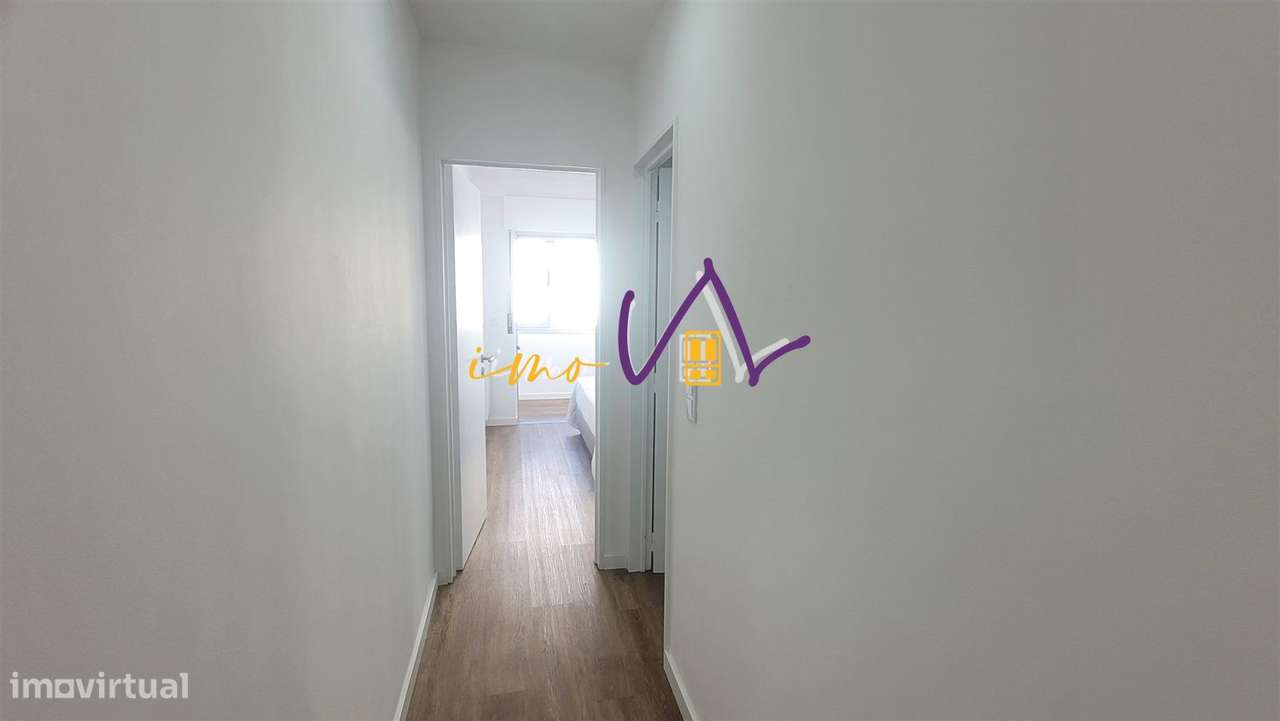 Apartamento T1, primeira linha, vistas de mar-11