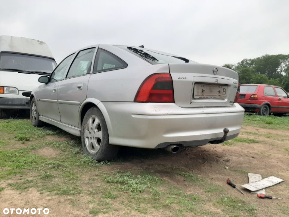 Opel vectra lift silnik 2.0 Dti skrzynia biegow manual dzwi maska zderzak sanki klapa tyl lampa - 4