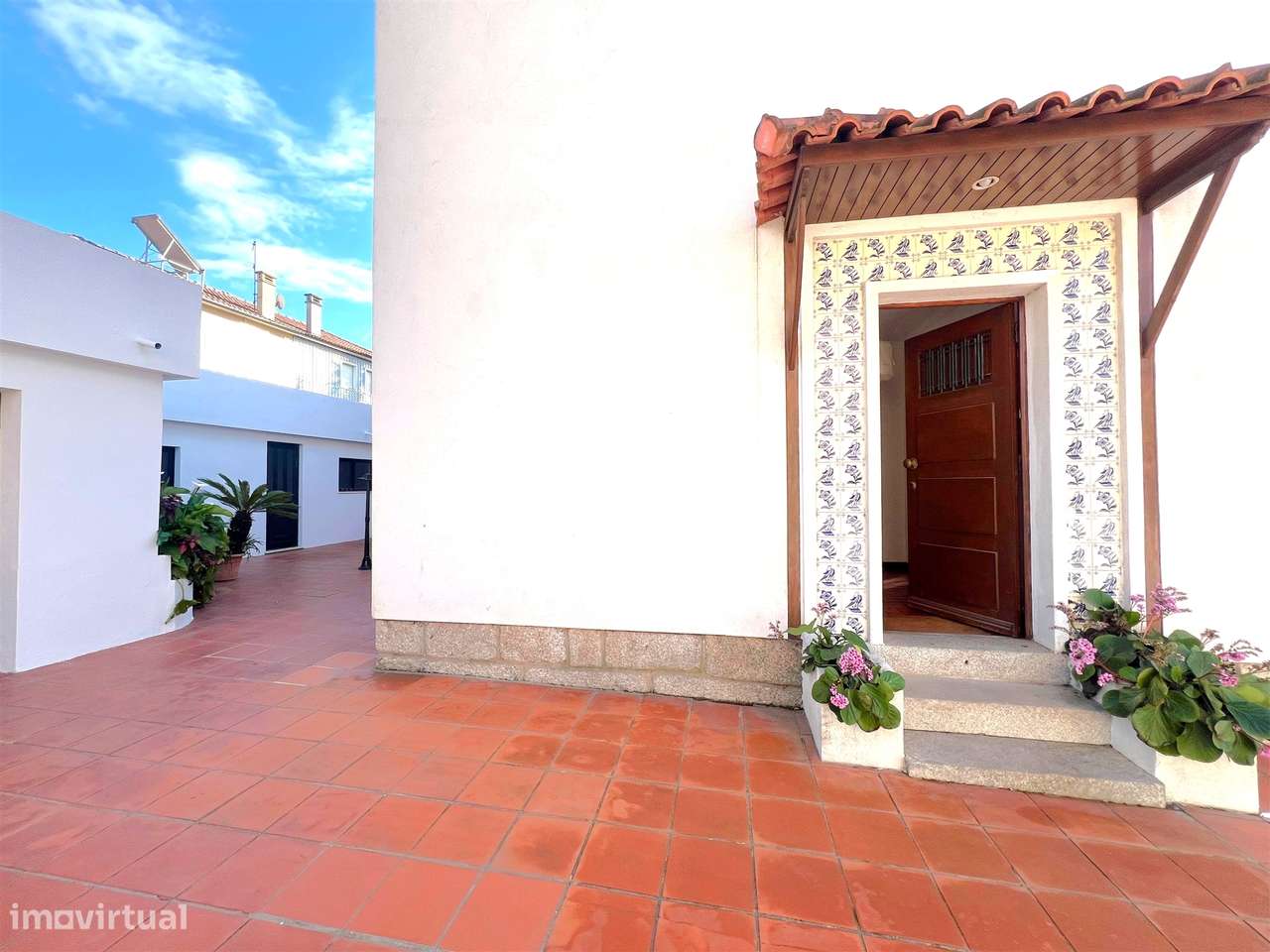 Moradia no Bairro da Vilarinha próxima do Parque da Cidade e Av. Boavi - Grande imagem: 5/38