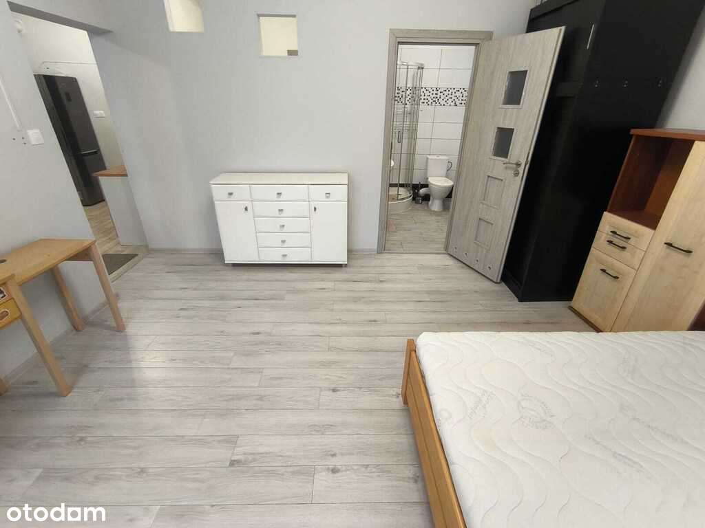 Mieszkanie dwa pokoje w centrum z parkingiem - Pełny obrazek: 4/9