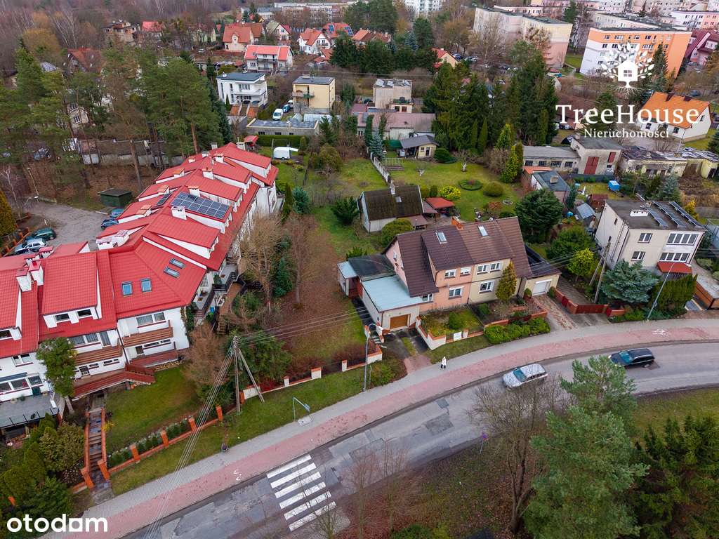 Dom w świetnej lokalizacji do generalnego remontu - Pełny obrazek: 3/5