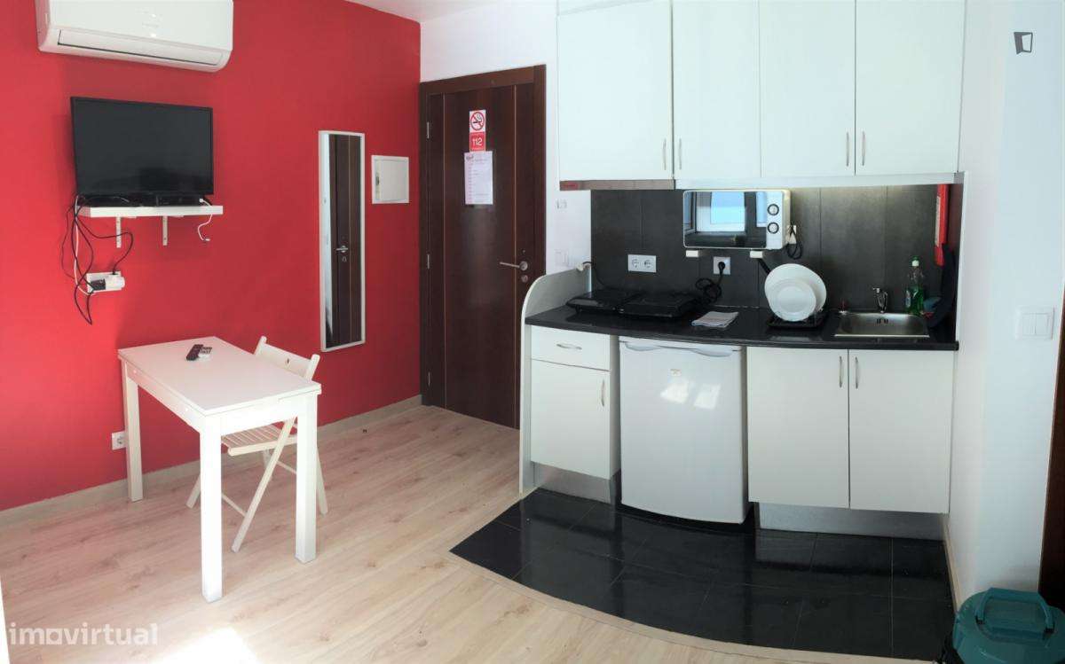 Estúdio - localizado em  Coimbra - Grande imagem: 5/20