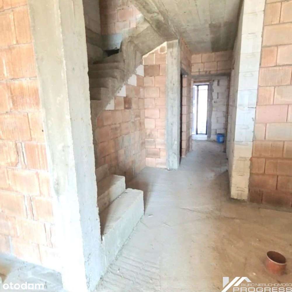 Domy w zabudowie szeregowej otoczone zielenią. - Pełny obrazek: 5/10