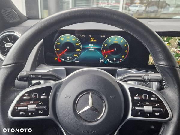 Mercedes-Benz GLB 250 4-Matic Progressive 8G-DCT - 9