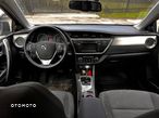 Toyota Auris 1.6 Prestige MS - 16