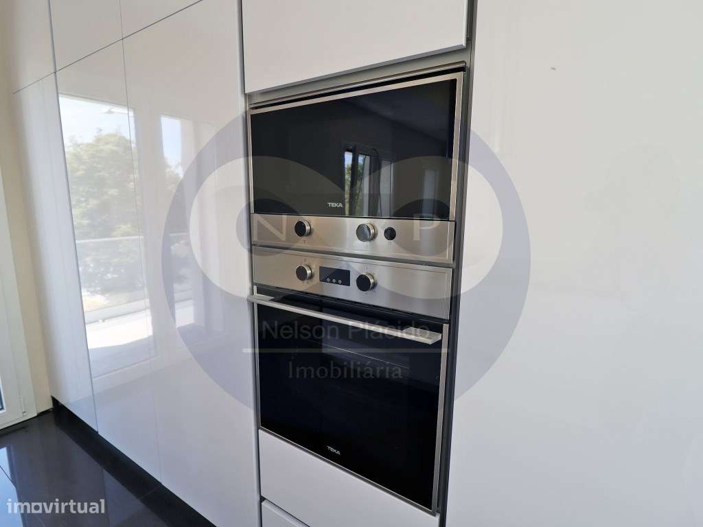 Moradia Independente T5, com piscina, em Ponte do Rol - Torres Vedr...-6