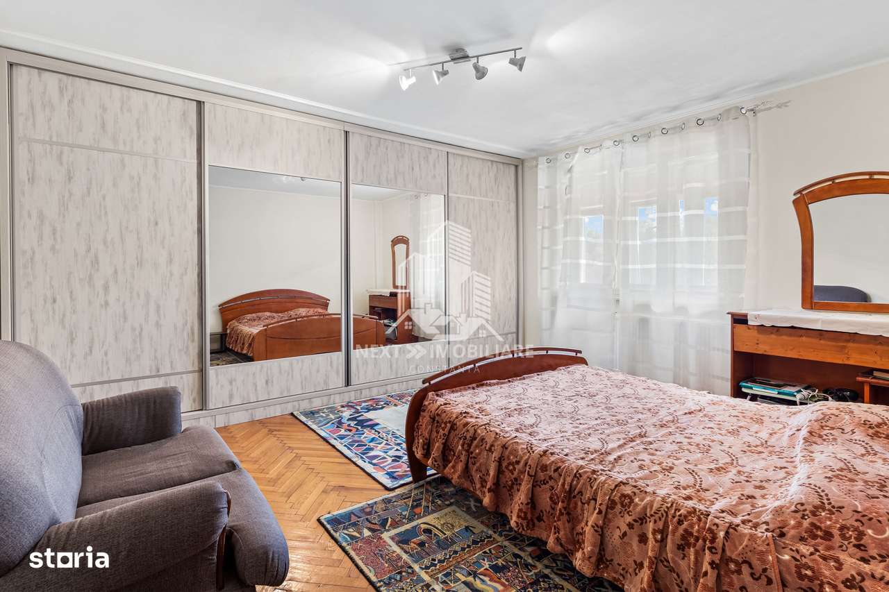 Vila S+P+2E+ M, garaj si spatiu comercial, Km4-5 - Imagine principală: 4/20