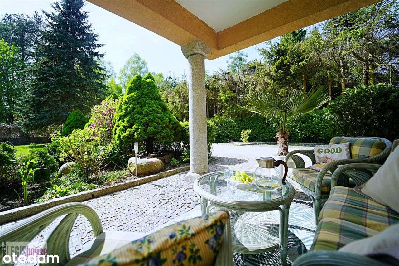 Obiekt O Funkcji Handlowo - Usługowej* Hala* Dom-4