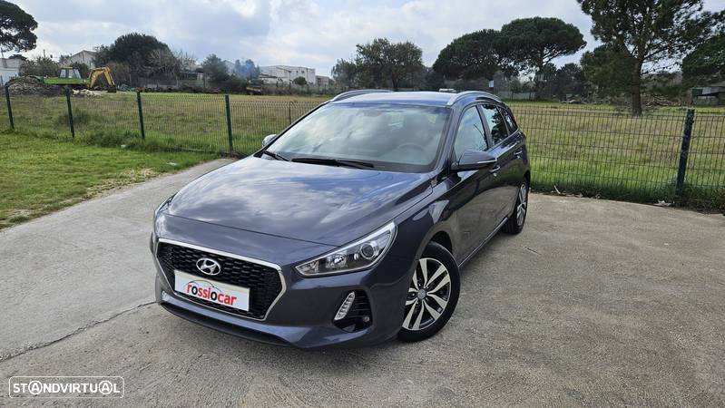 Hyundai i30 SW 1.6 CRDi Comfort+Navi - 2