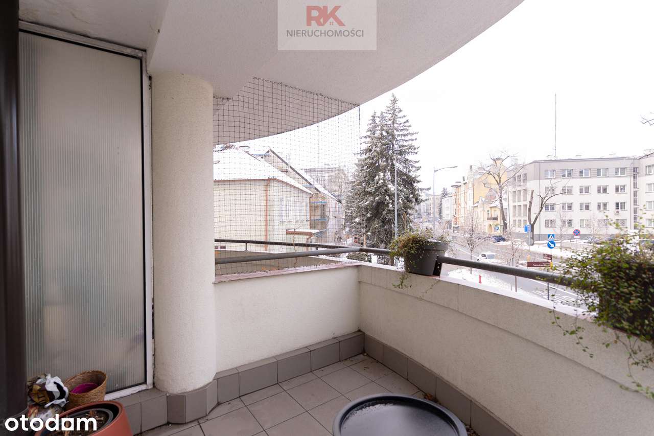 Do sprzedania mieszkanie po generalnym remoncie (2 pokoje, centrum)-13