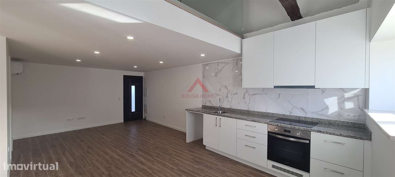Moradia T1+1 DUPLEX Arrendamento em Maceira,Leiria - Grande imagem: 3/13
