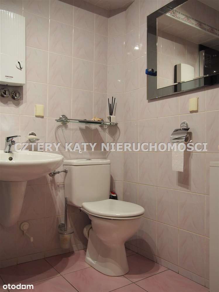 Umeblowany dom w centrum miasta - nowa cena!-16