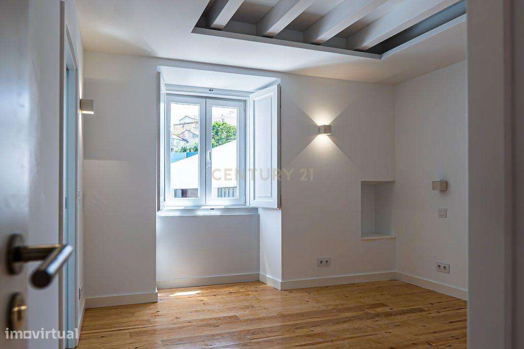 Apartamento T3 Duplex | Edifício Totalmente Reabilitado | Centro Amado-11