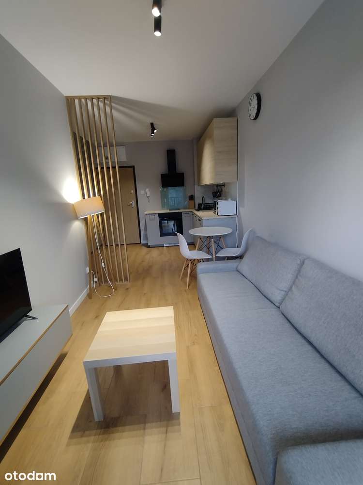 Apartament 2023r DWA POKOJE, duży balkon, winda, ok.Politechniki-2