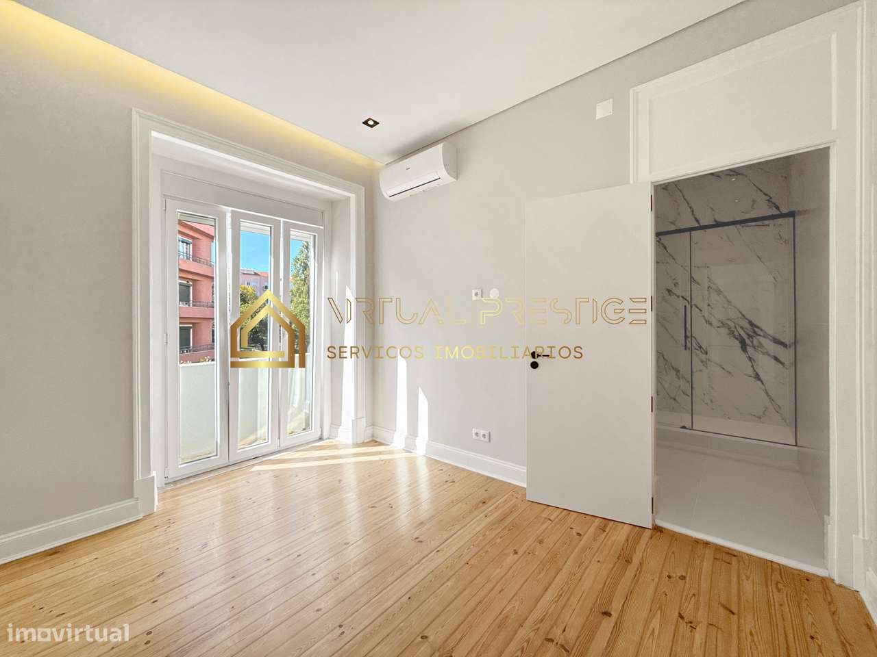 T3 Renovado com 2 Suites e Elevador na Almirante Reis-21