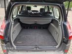 Renault Grand Scenic - 32