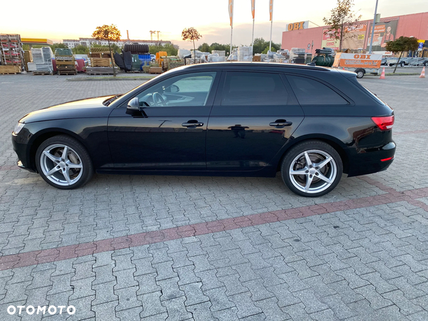 Audi A4 Avant 2.0 TDI ultra S tronic - 8