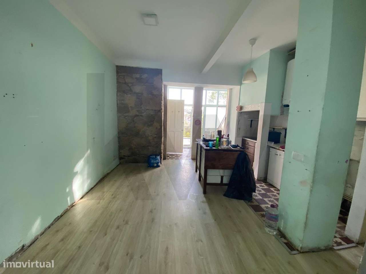 Viva com Espaço e Luz: T2 com Jardim Privado em Campolide - Grande imagem: 4/19