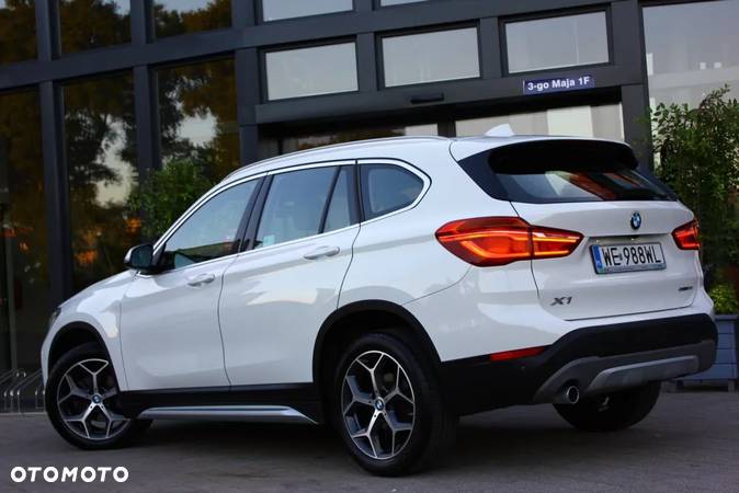 BMW X1 sDrive18i xLine - 17