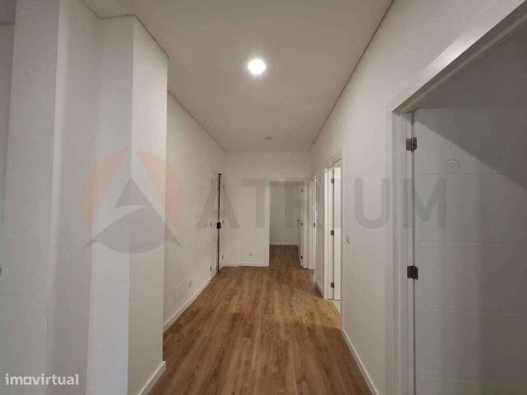 Apresento-lhe este magnífico apartamento, localizado no coração de ...-16