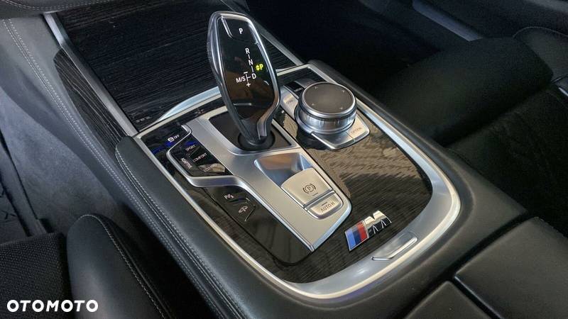 BMW Seria 7 750d xDrive - 17