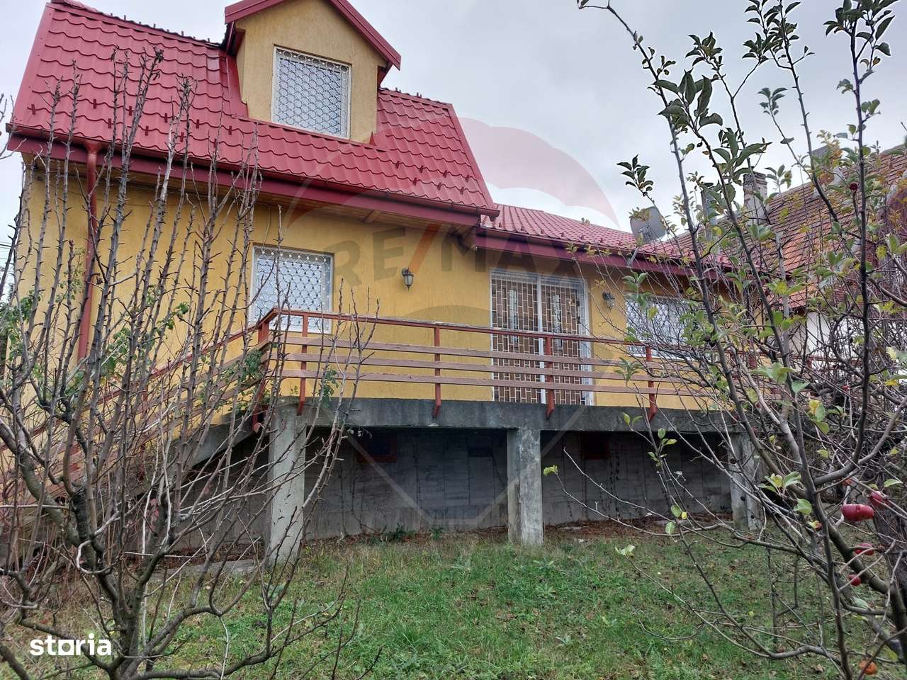 Casă / Vilă cu 4 camere de vânzare - Imagine principală: 2/5