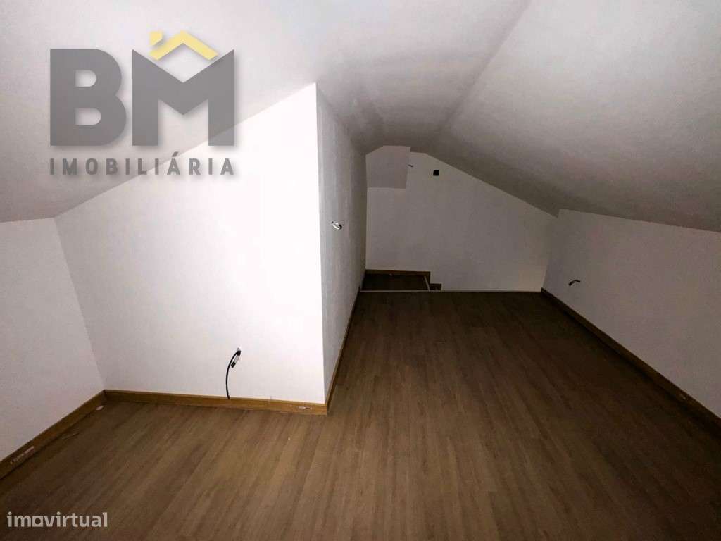 Moradia T2 com terraço para venda em Escalos de Cima!-19
