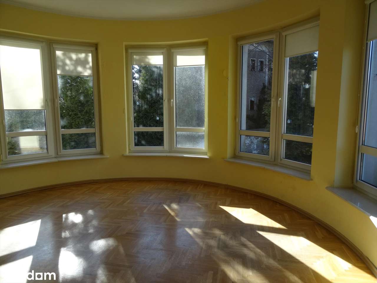 Mokotów - Wyględów wolnostojący dom na działce 960m2-1