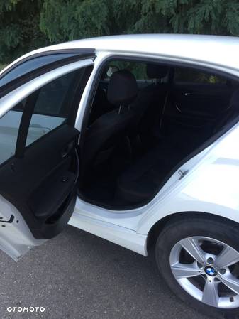 BMW Seria 1 118d Sport Line - 11