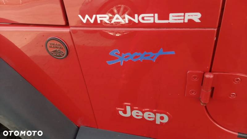 Jeep Wrangler 2.5 Sport - 24