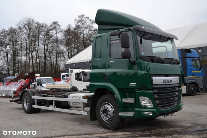 DAF CF 280 Rama do zabudowy Pierwszy Właściciel Import Niemcy Niski przebieg Kabina sypialna - 5