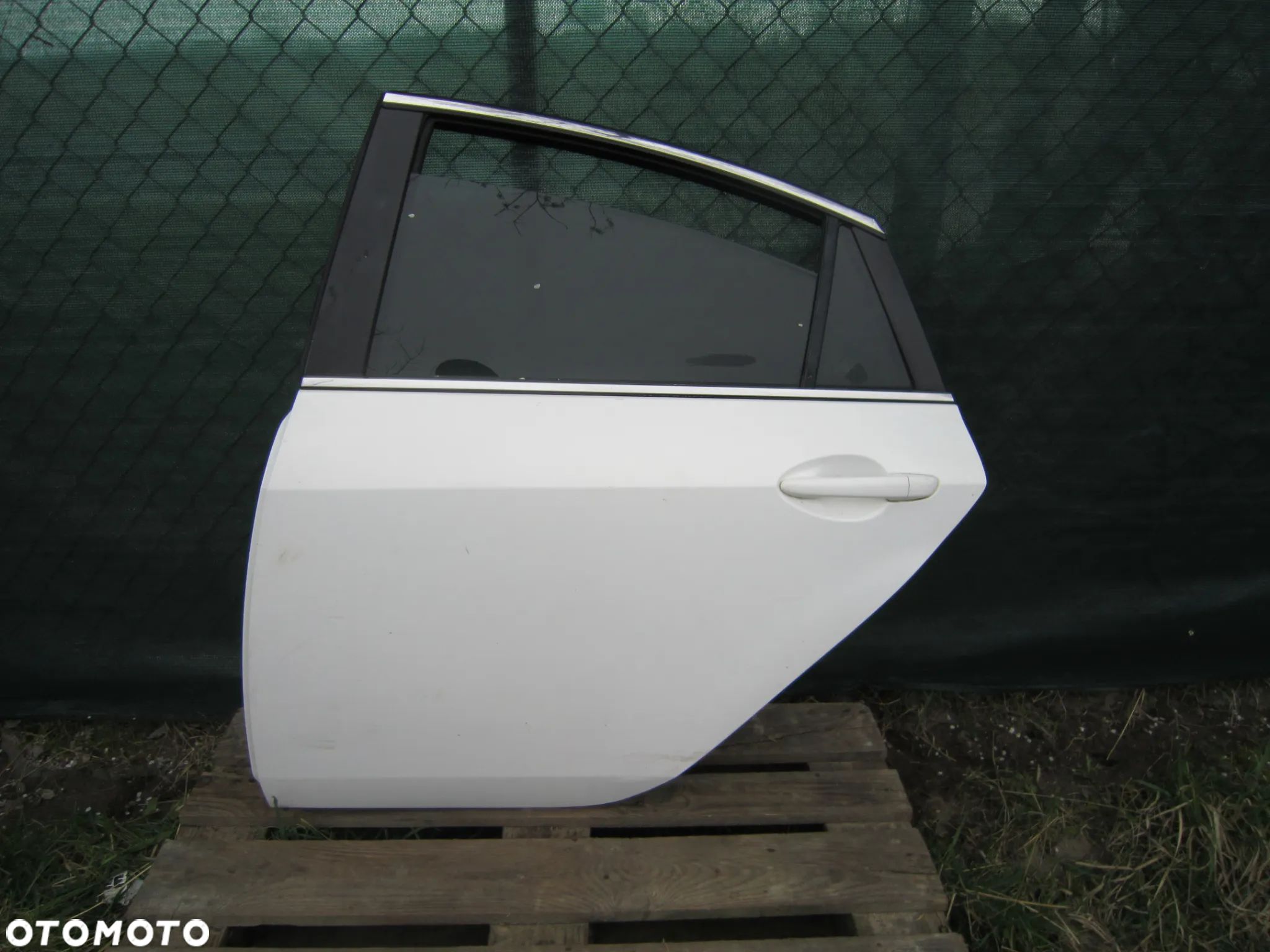 Drzwi tył tylne lewe Mazda 3 II BL HB Biała Perła - 1