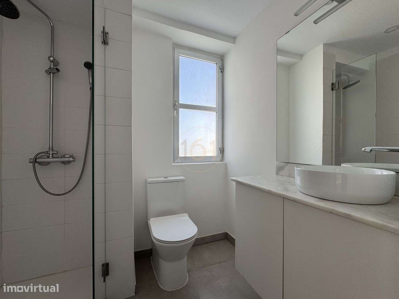 Apartamento T3 com varanda, para venda , no Porto-21