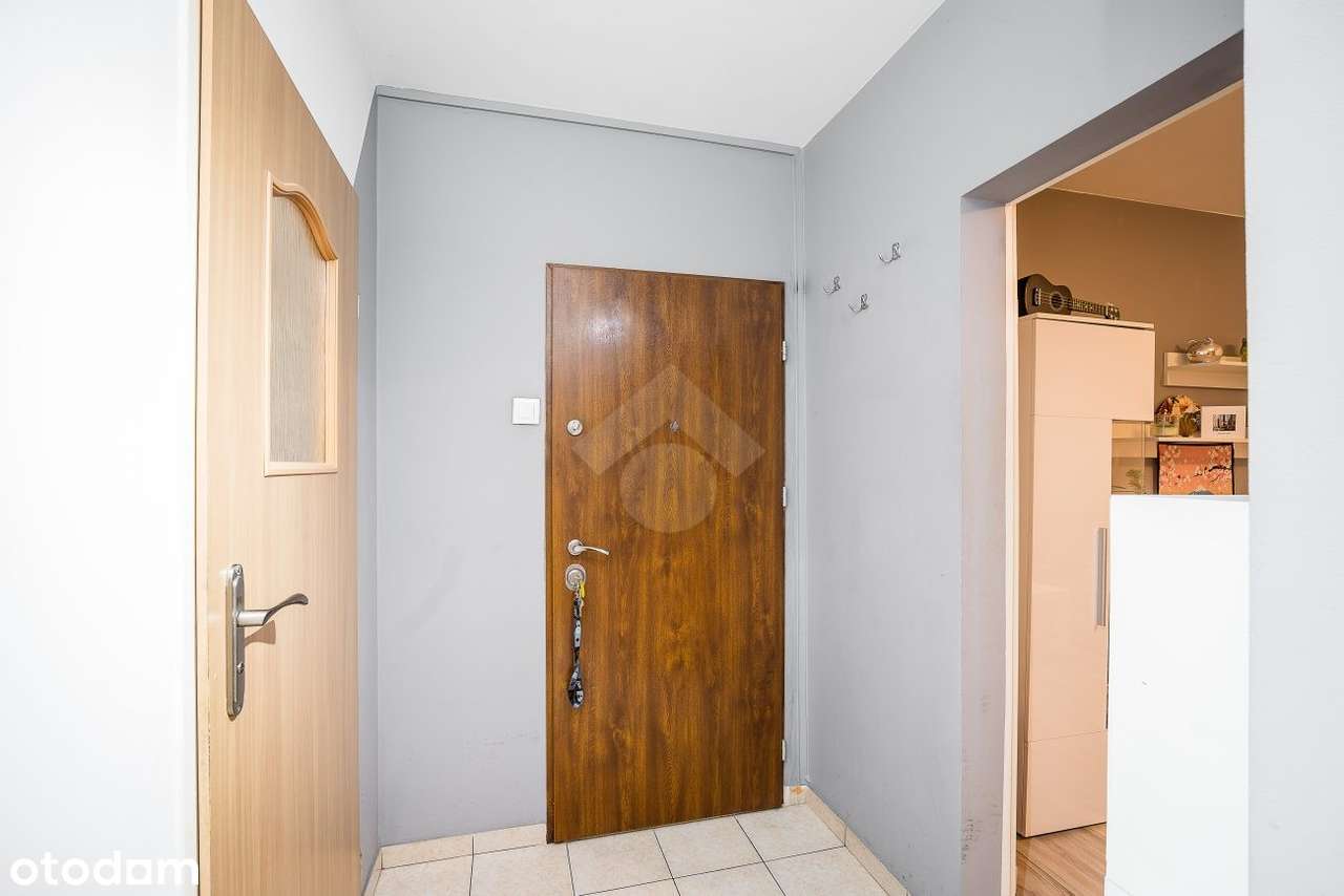 1-pokojowe mieszkanie z osobną kuchnią oraz obszerną loggią-9