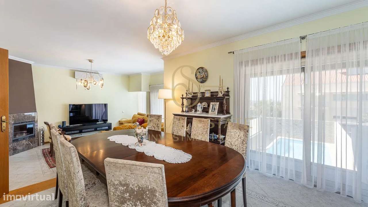 Moradia T4 com Piscina, 3 frentes, 300 mts Praia, São Félix Marinha-8