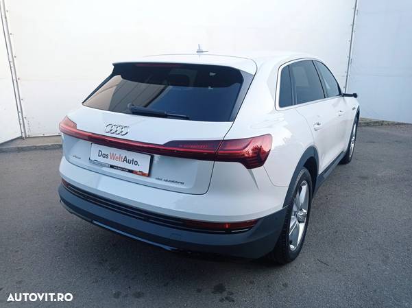 Audi e-tron 55 quattro Basic - 8