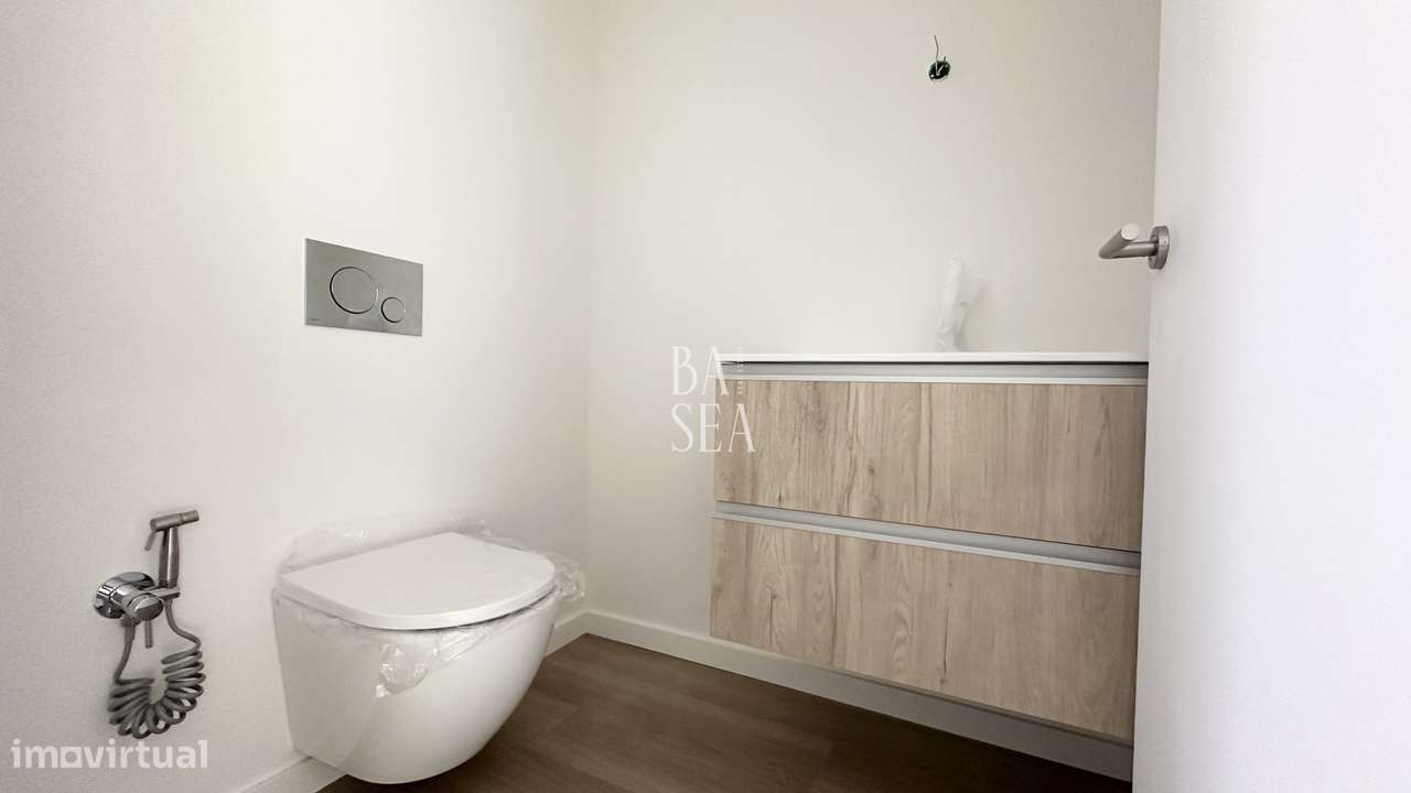 Moradia nova  de gaveto com 3 suítes em Lanhoso Póvoa de Lanhoso-7