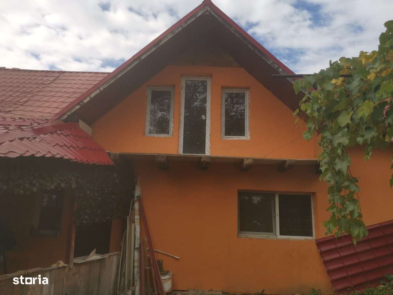 Casa cu 3 camere Com Ungra-11