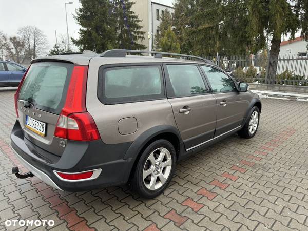 Volvo XC 70 D5 AWD Summum - 4