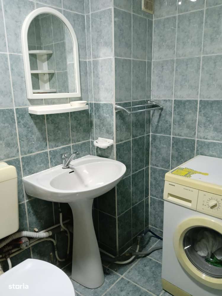 Vând apartament 2 camere, Mănăștur , decomandat, etaj 1-0