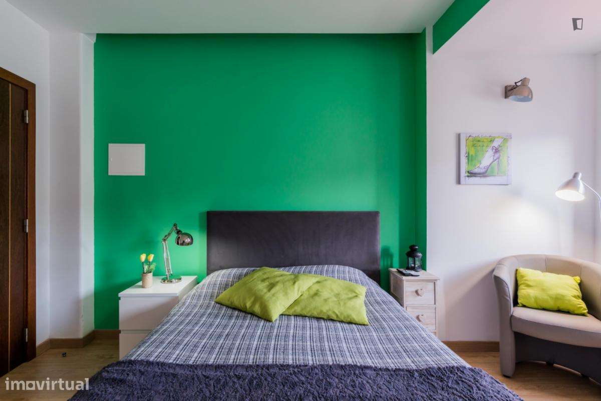 Estúdio - localizado em Baixa Coimbra - Grande imagem: 3/10