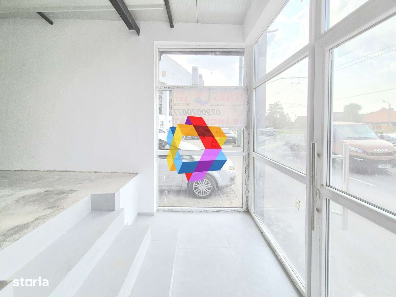 Spațiu de vânzare Brașov - 28 mp cu trafic auto intens-6