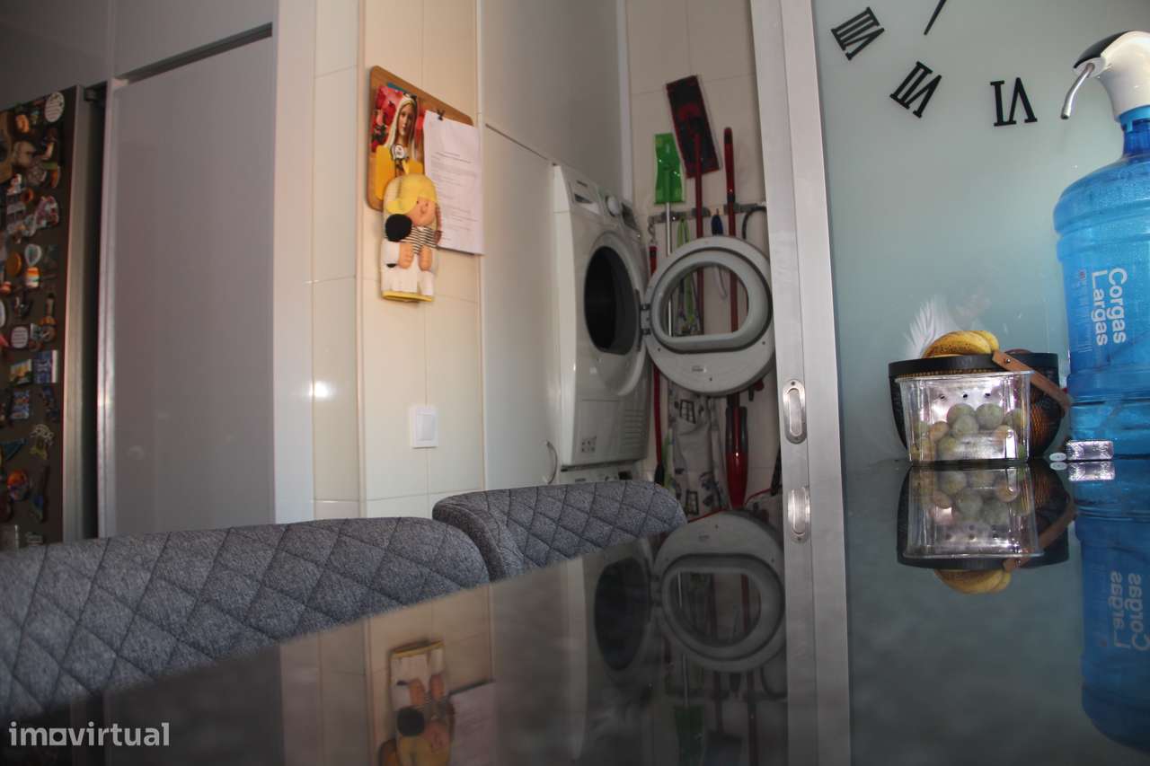 Apartamento T3 com 2 frentes na Maia-33