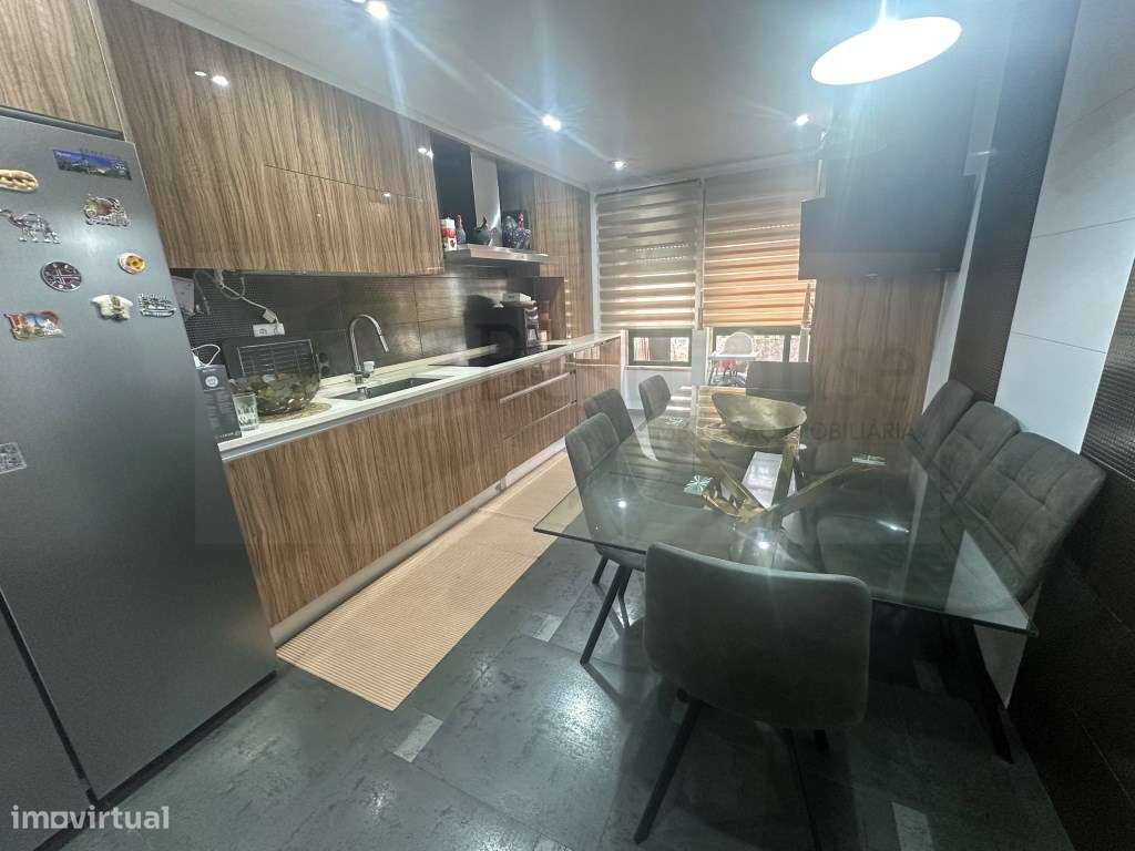 T3 Massamá Norte - totalmente remodelado-28